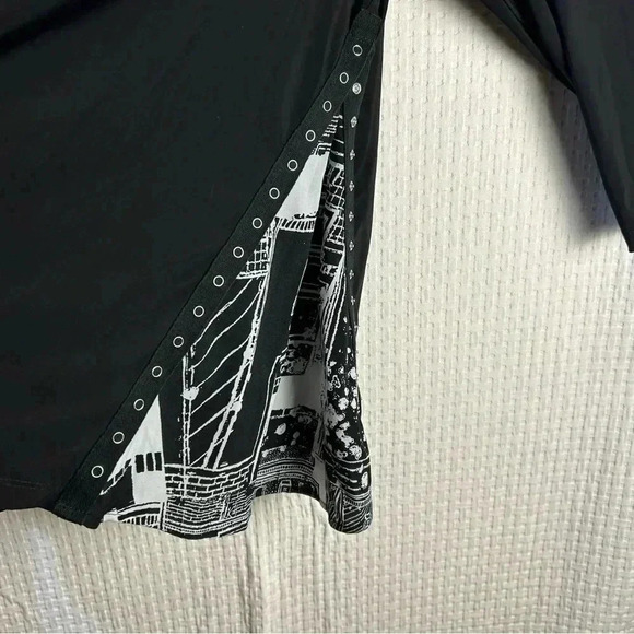 Sun Kim Plus Size 1X Tunic Top Lagenlook Art Side Snap Details Stretchy Black - Picture 6 of 8